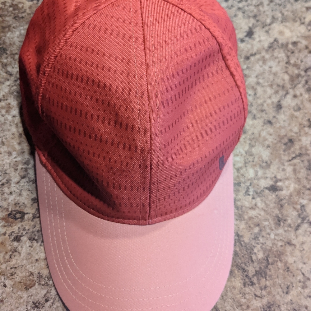 Lolë Two Toned Pink Women's ajustable hat